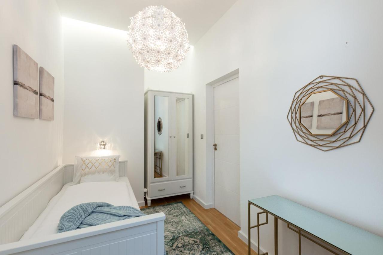 Space And Style In The Heart Of Budapest W 2Br&2Bt Exterior photo